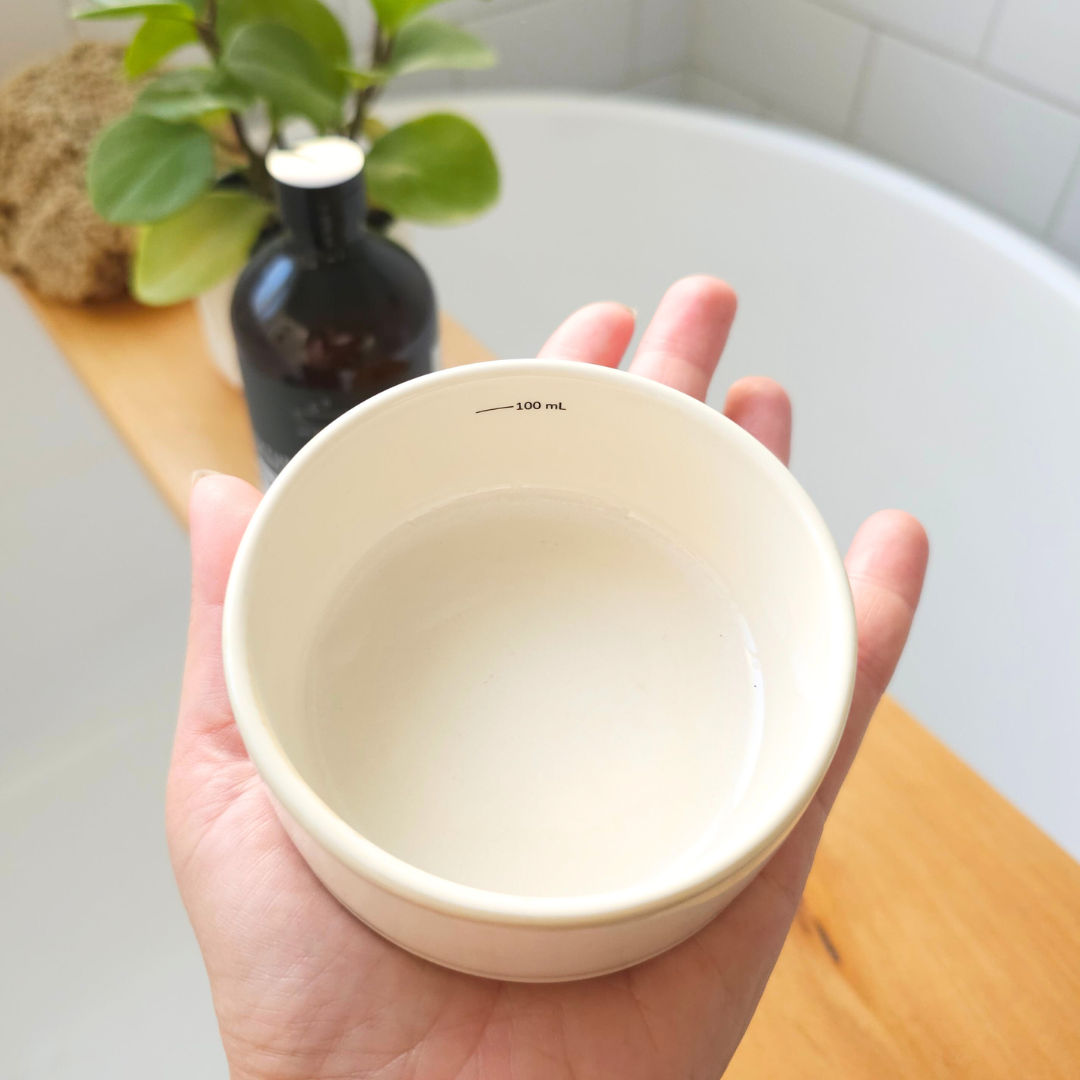 Bath Tonic Measuring Cup